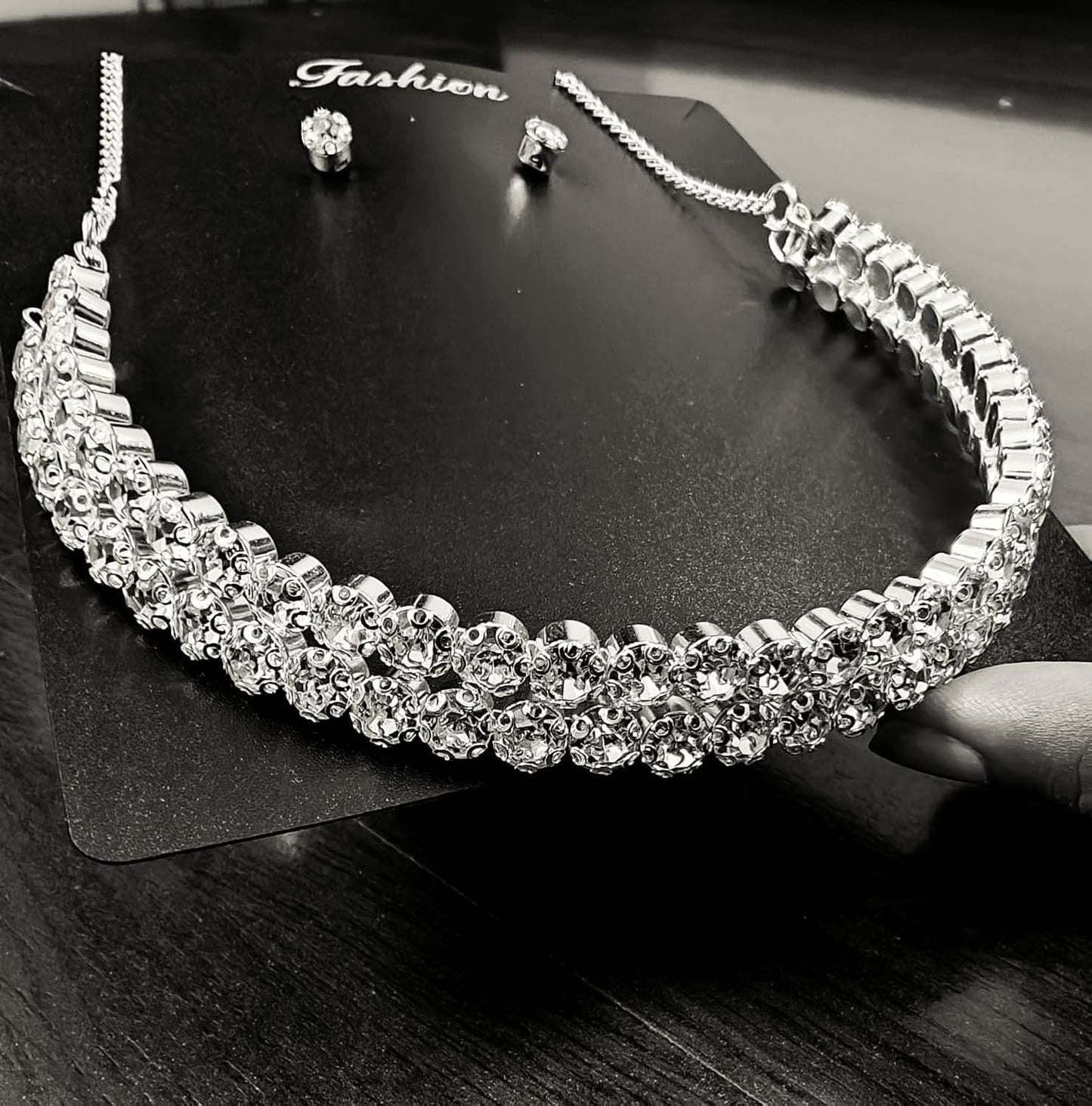Dimond choker silver necklace for women and girls